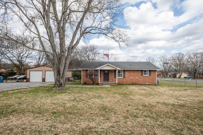 8712 Hooper St, Murfreesboro, TN 37129
