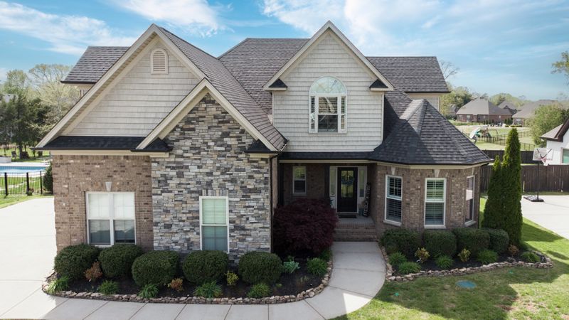 587 Jim Cedar Dr, Murfreesboro, TN 37128