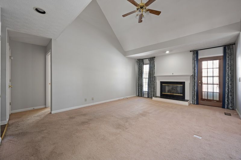 1200 Crestfield Dr, Nashville, TN 37211