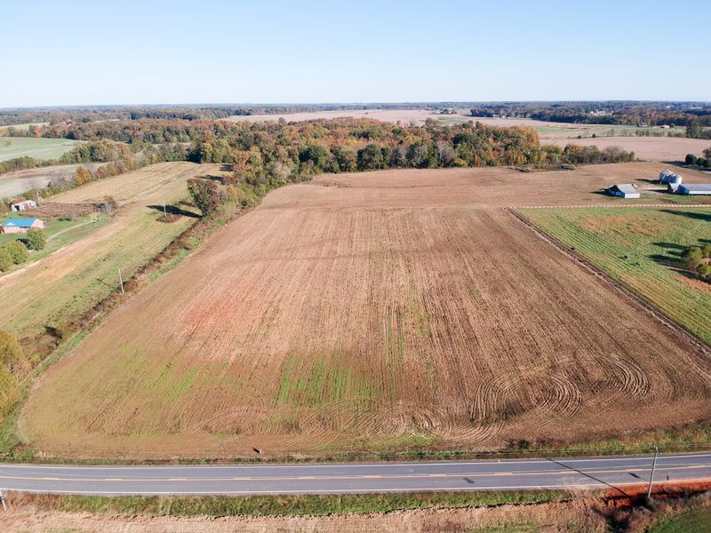 0 Kinneys Rd, Cedar Hill, TN 37032