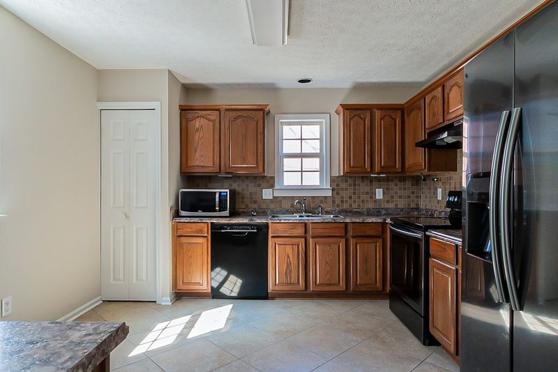 128 La View Rd, Hendersonville, TN 37075