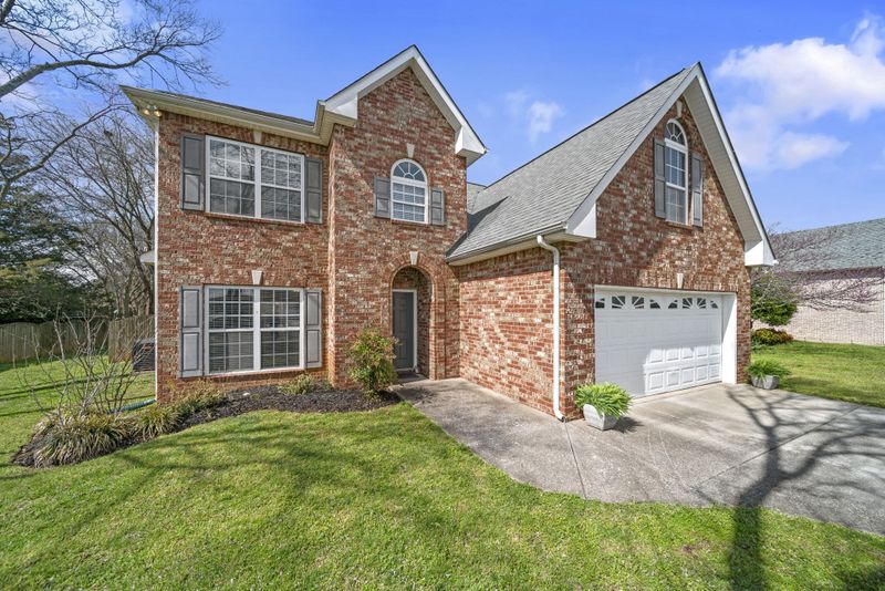 1934 Shafer Dr, Murfreesboro, TN 37128