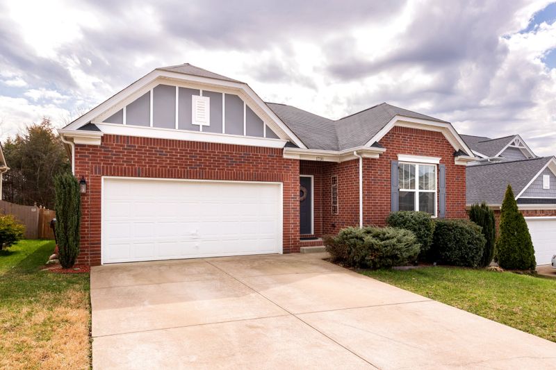 1731 Hartford Ln, Mount Juliet, TN 37122
