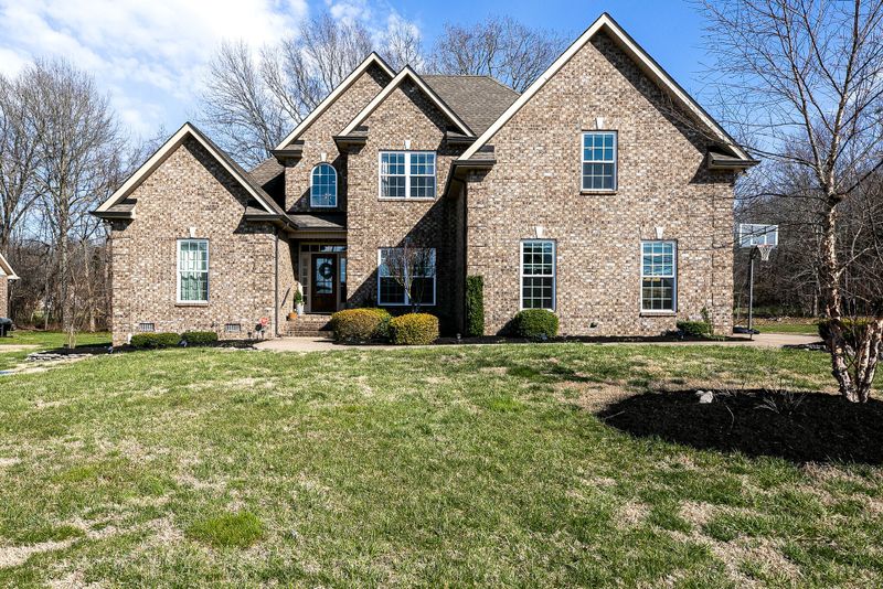 1111 Lila Dr, Murfreesboro, TN 37128
