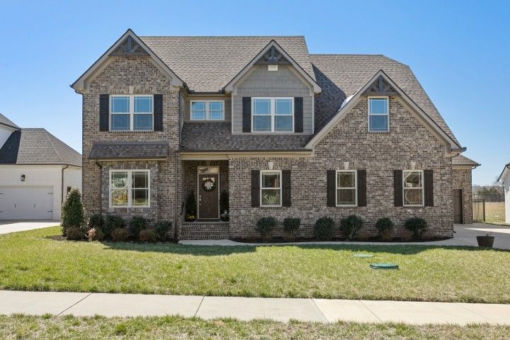 7025 Harriswood Ln, Murfreesboro, TN 37129