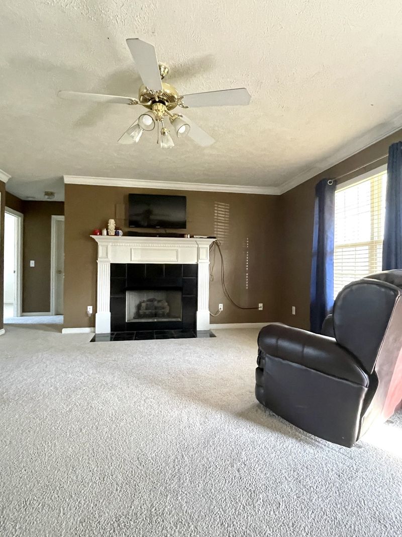 923 Compton Rd, Murfreesboro, TN 37130