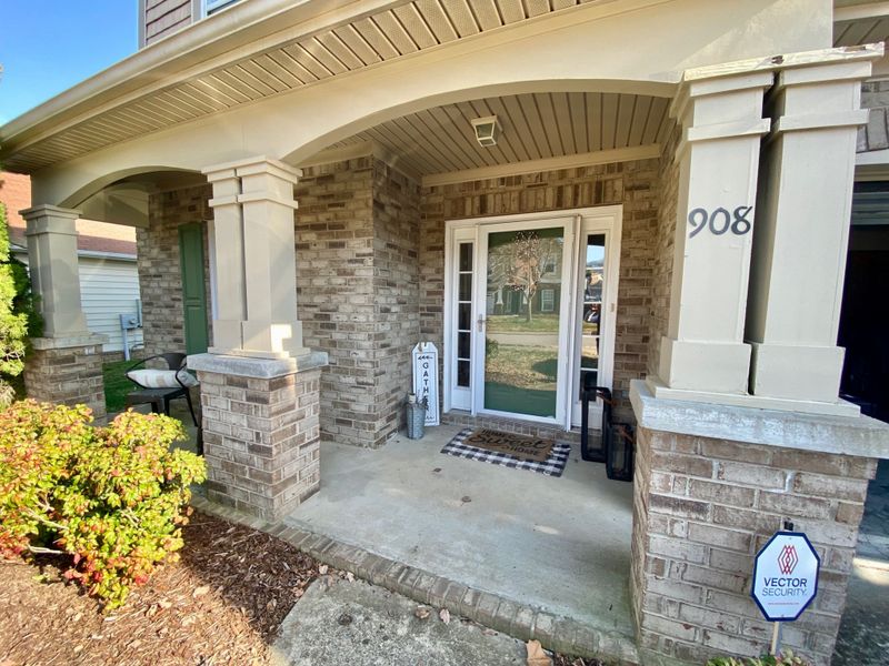 908 Legacy Park Rd, Mount Juliet, TN 37122