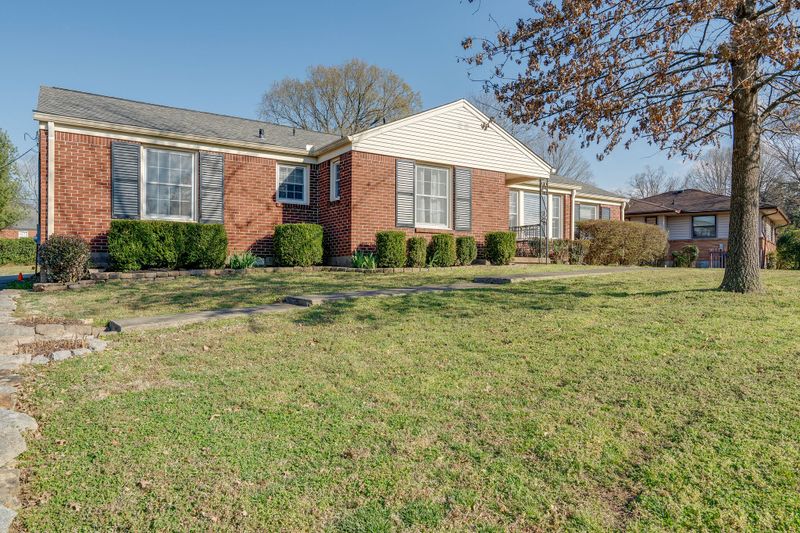 113 Dellrose Dr, Nashville, TN 37214