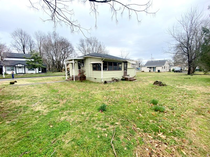 414 Jackson St, Murfreesboro, TN 37130