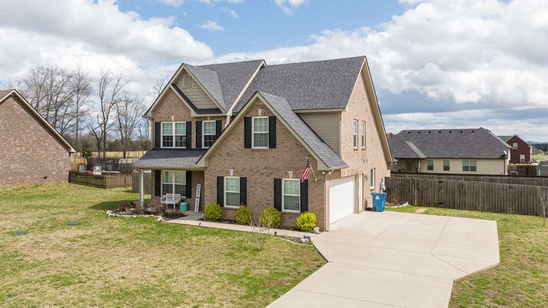 1442 Round Rock Dr, Murfreesboro, TN 37128