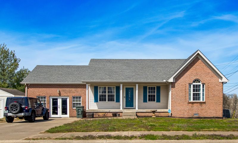 1060 Windtree Trce, Mount Juliet, TN 37122
