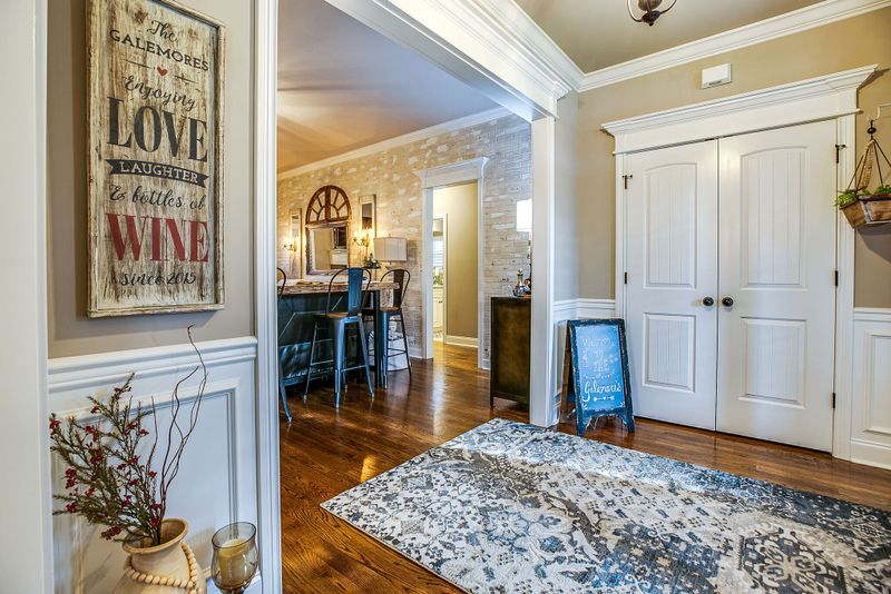 556 Piccadilly Dr, Murfreesboro, TN 37128