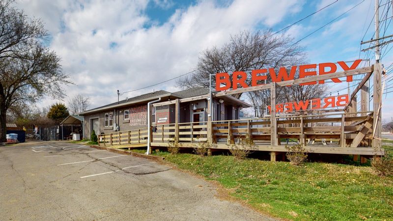 1011 Elm Hill Pike, Nashville, TN 37210