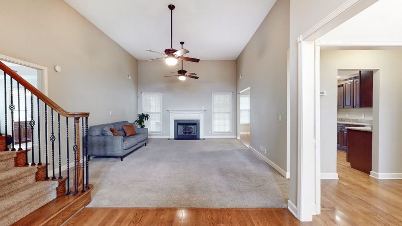 1115 Lila Dr, Murfreesboro, TN 37128