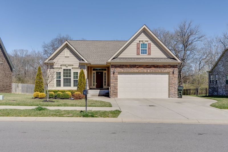 419 Goodman Dr, Gallatin, TN 37066