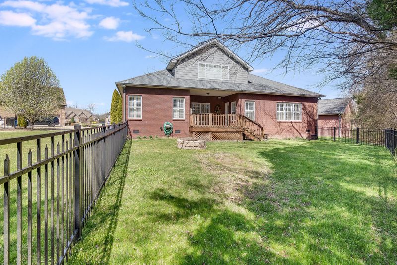 110 Peters Ct, Murfreesboro, TN 37128