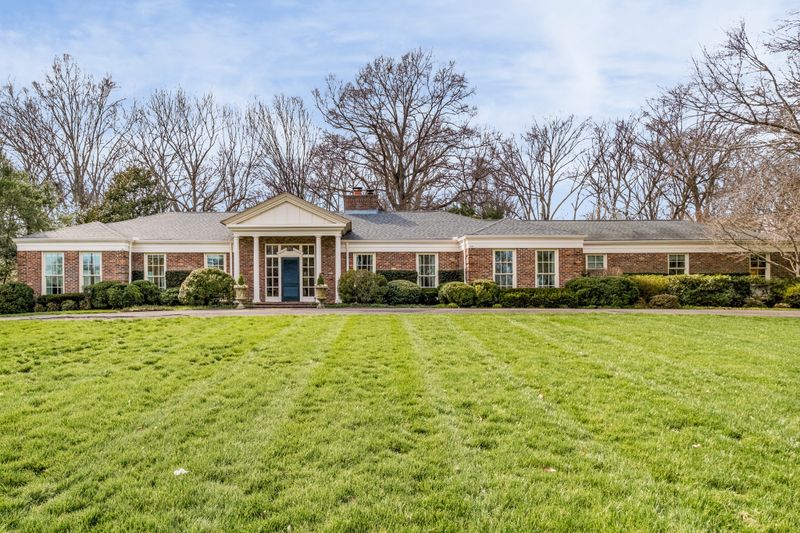 5924 Sedberry Rd, Nashville, TN 37205