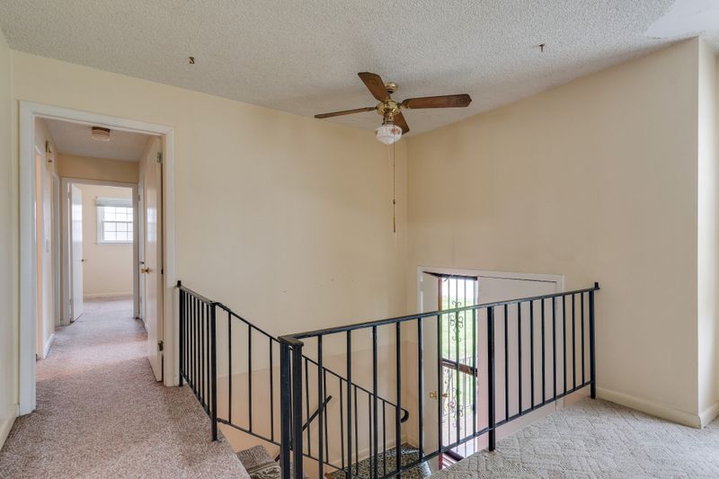 320 Cedarmont Dr, Nashville, TN 37211