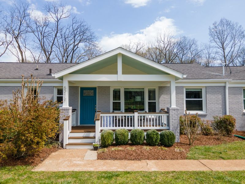 5212 Trousdale Dr, Nashville, TN 37220