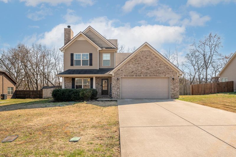 1023 Pinnacle Hills Dr, Murfreesboro, TN 37128