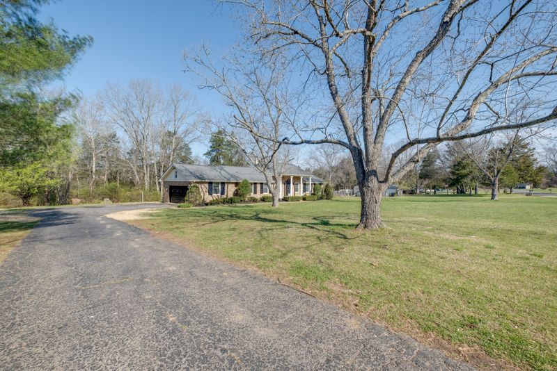 6020 Bethany Blvd, Nashville, TN 37221