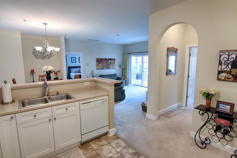 7005 Lenox Village Dr #C2, Nashville, TN 37211