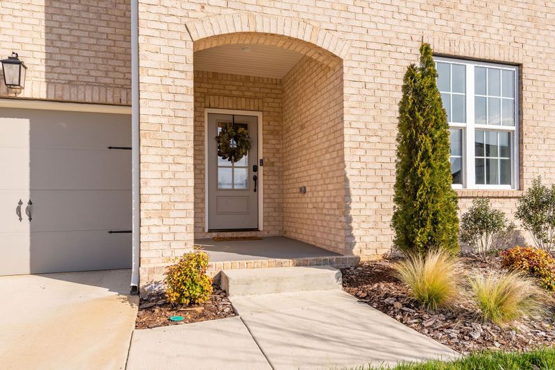 861 Plowson Rd, Mount Juliet, TN 37122
