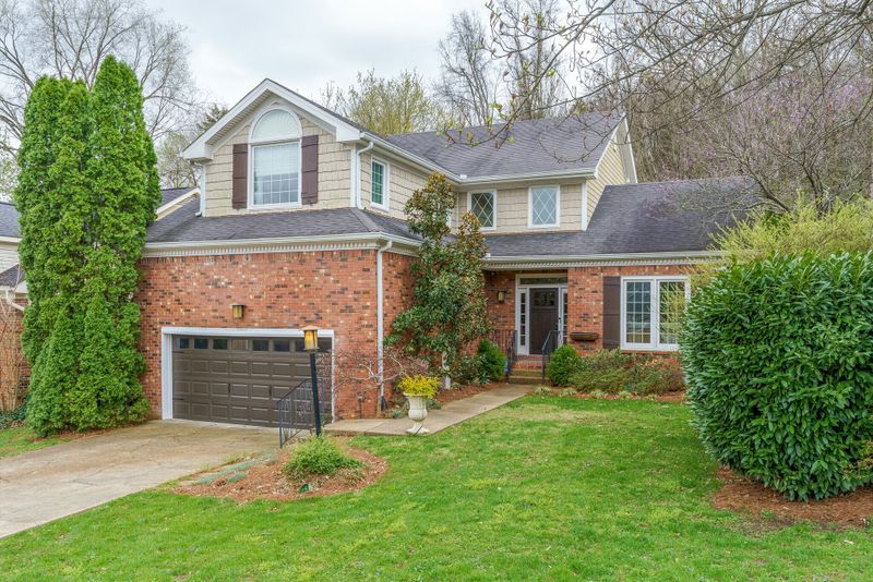 7008 Northridge Dr, Nashville, TN 37221