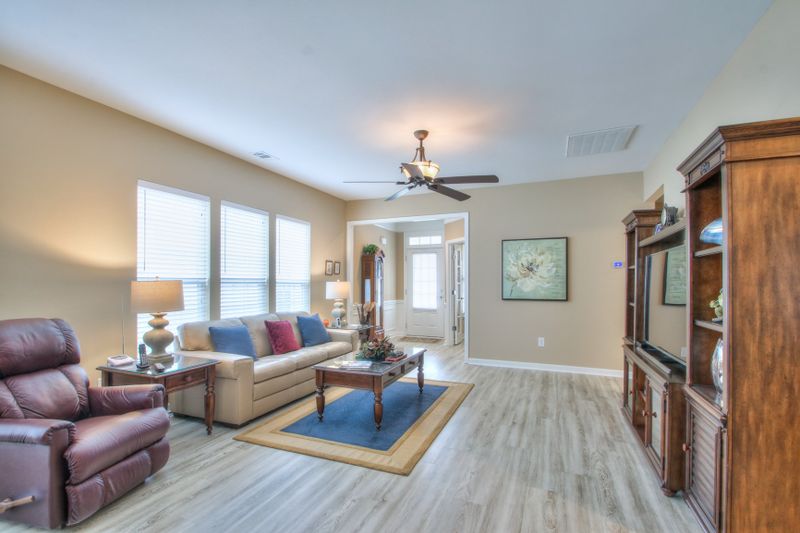 373 Blockade Ln, Mount Juliet, TN 37122