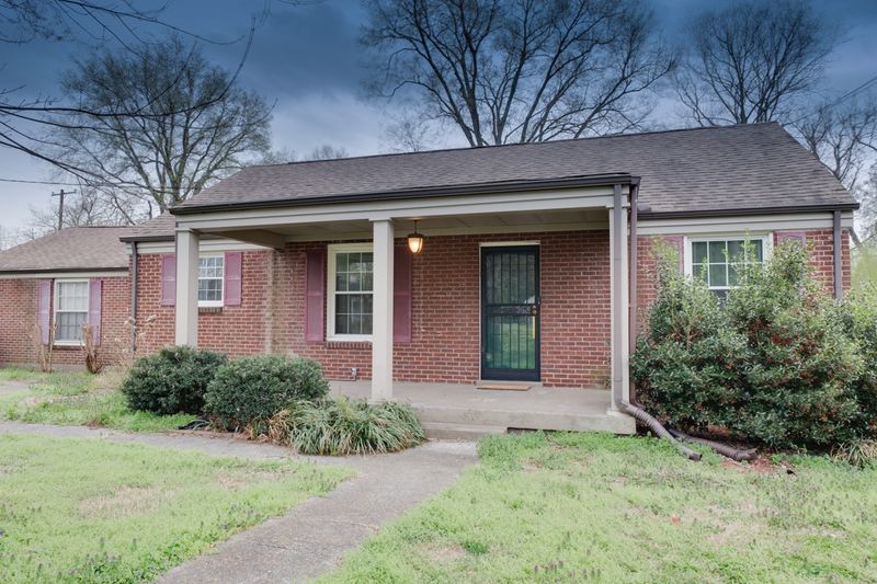 2214 Milton Dr, Nashville, TN 37216