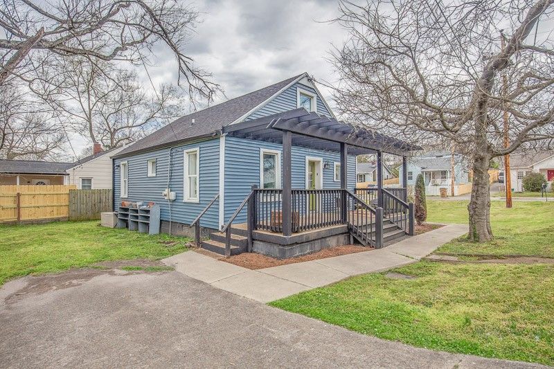 1018 Granada Ave, Nashville, TN 37206