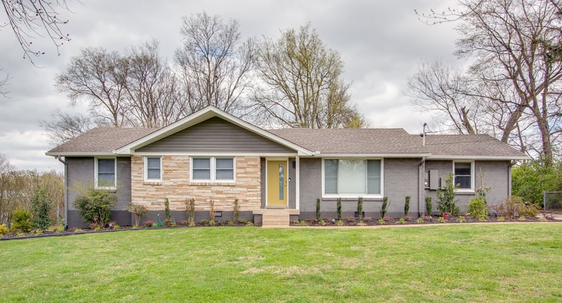 723 Robert Burns Dr, Nashville, TN 37217