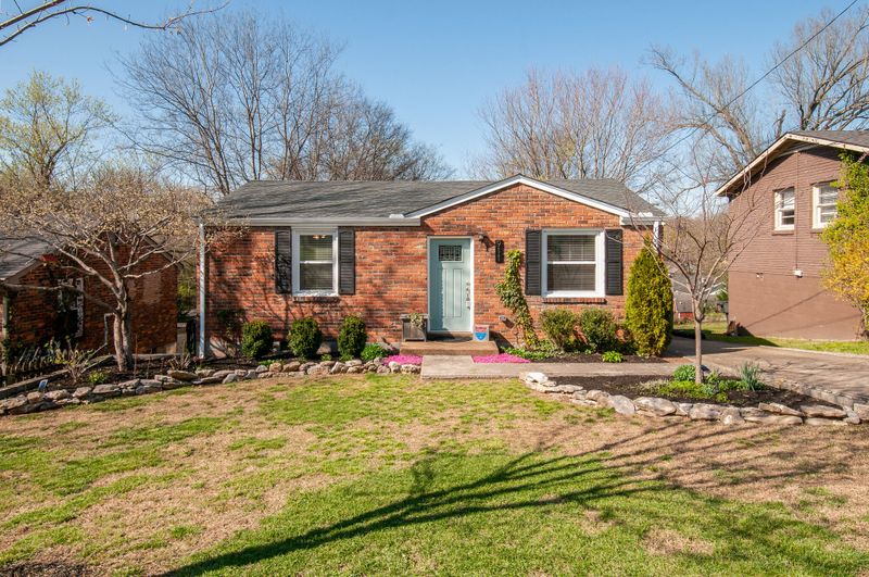 911 Granada Ave, Nashville, TN 37206