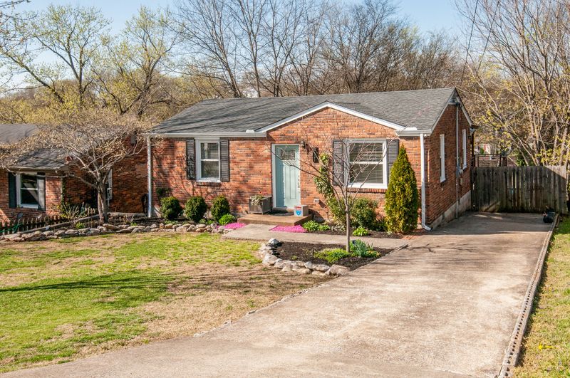 911 Granada Ave, Nashville, TN 37206