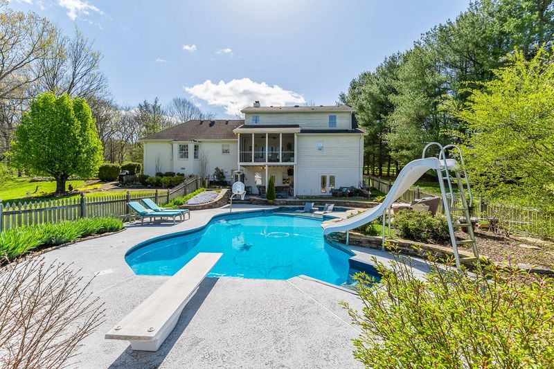 1368 Hunter Rd, Franklin, TN 37064