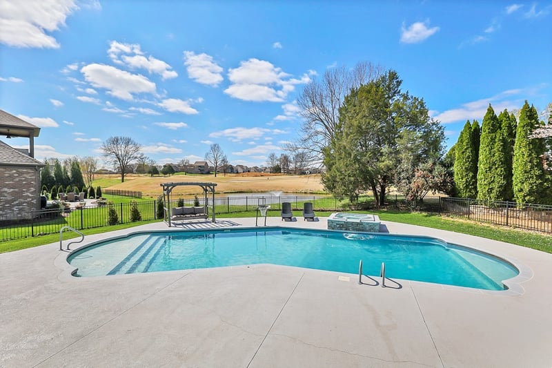 1456 Boardwalk Pl, Gallatin, TN 37066
