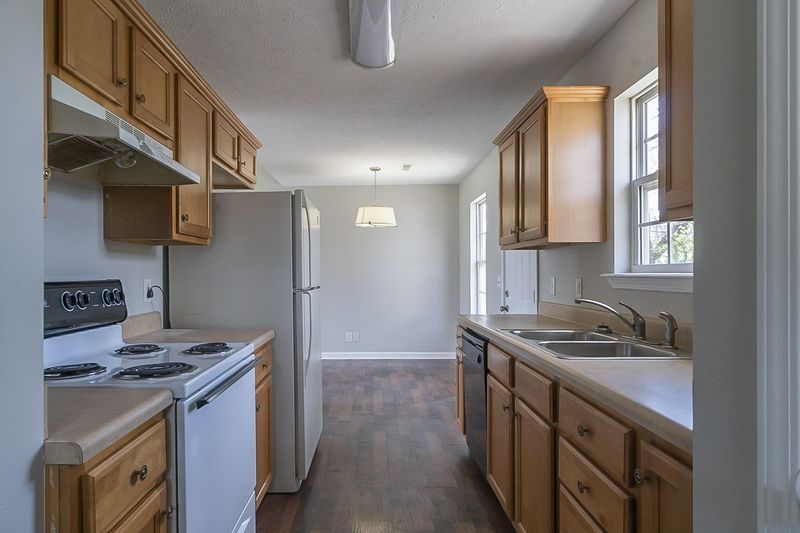 310 Reeves Ct, Springfield, TN 37172
