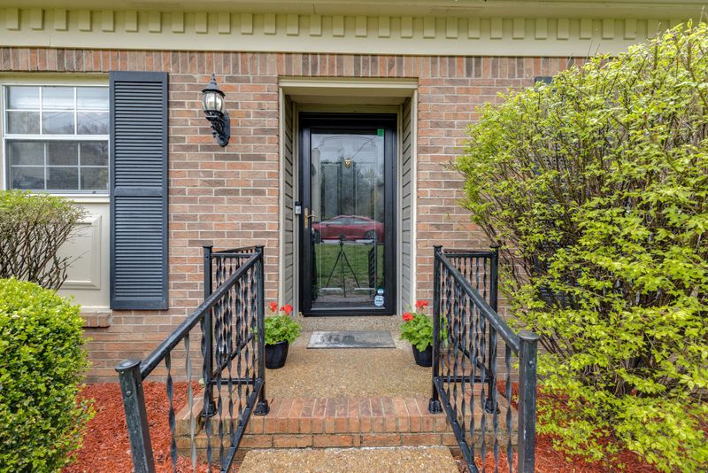 504 Fairhaven Ct, Nashville, TN 37211