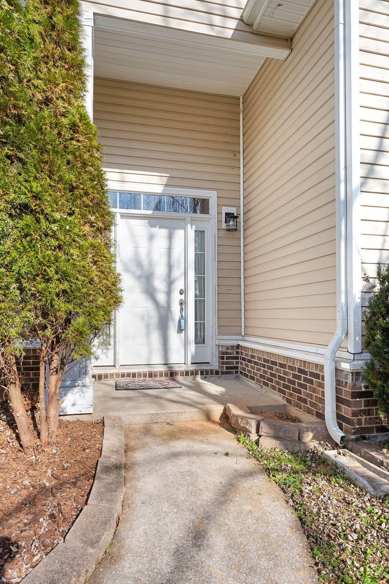 259 Smoketree Cir, Ringgold, GA 30736