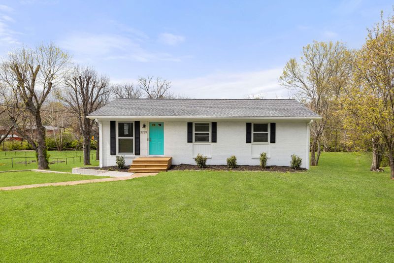3729 E Ridge Dr, Nashville, TN 37211