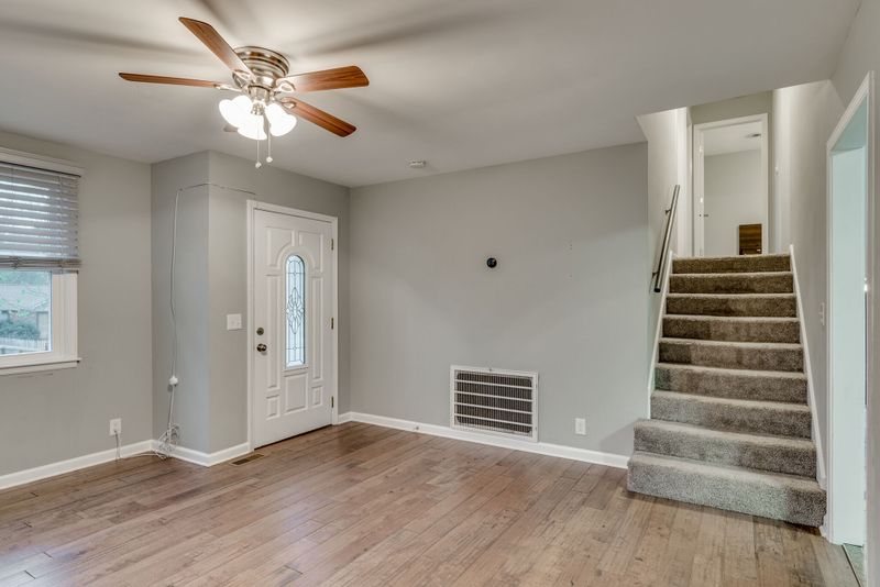 404 Dawn Dr, Nashville, TN 37211