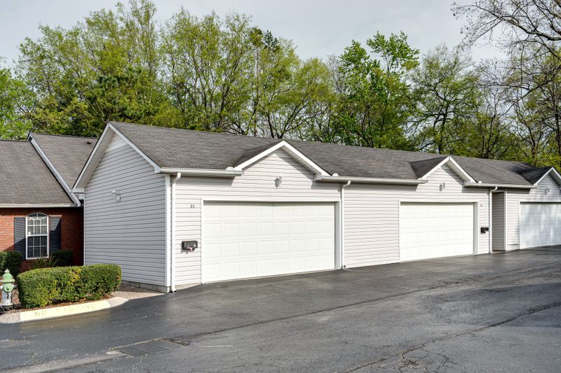3911 Dodson Chapel Rd #21, Hermitage, TN 37076