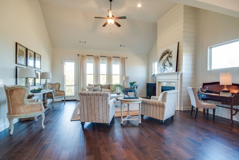 5600 Willoughby Way, Murfreesboro, TN 37129