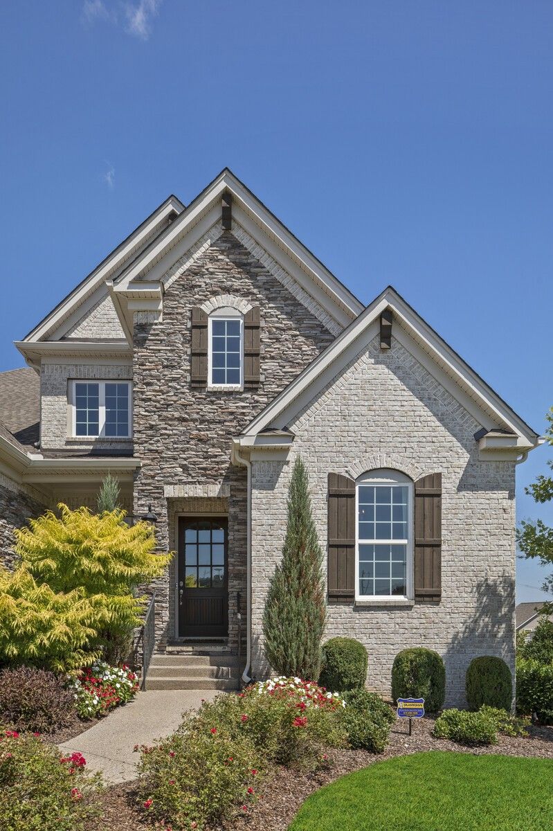 656 Concord Dr, Gallatin, TN 37066
