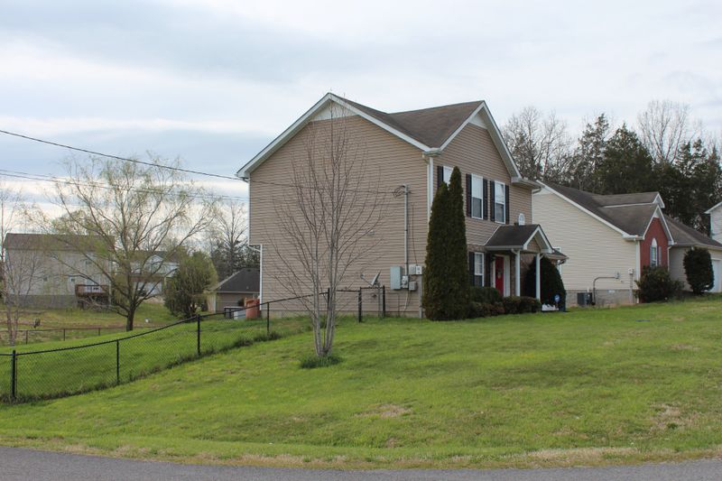 105 Cataract Dr, Murfreesboro, TN 37129