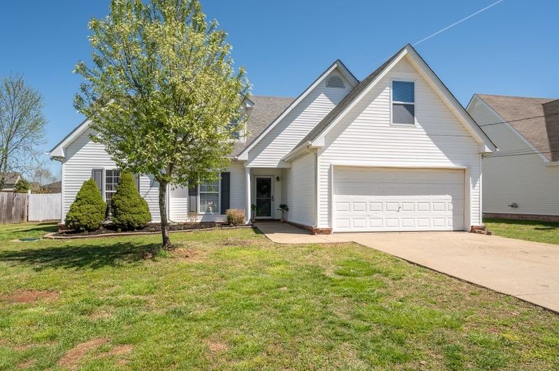 651 Crescent Rd, Murfreesboro, TN 37128