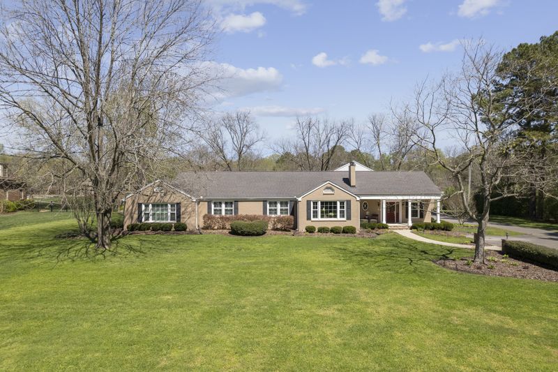 6302 Jocelyn Hollow Rd, Nashville, TN 37205