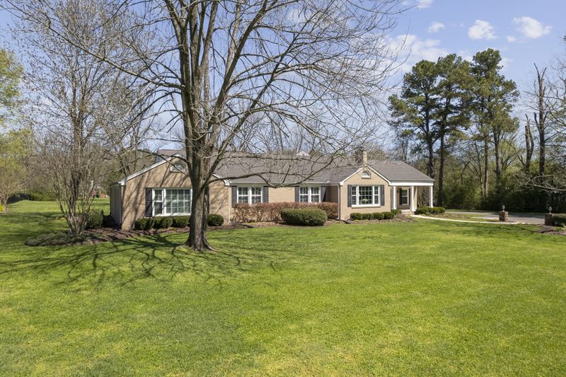 6302 Jocelyn Hollow Rd, Nashville, TN 37205