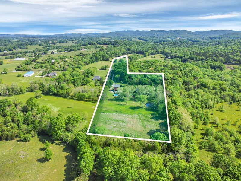 1770 Greenvale Rd, Watertown, TN 37184