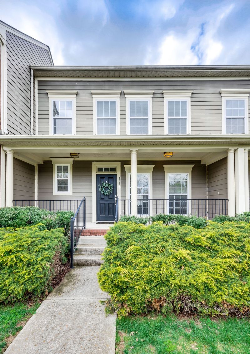 8810 Deacons Ln, Nashville, TN 37211